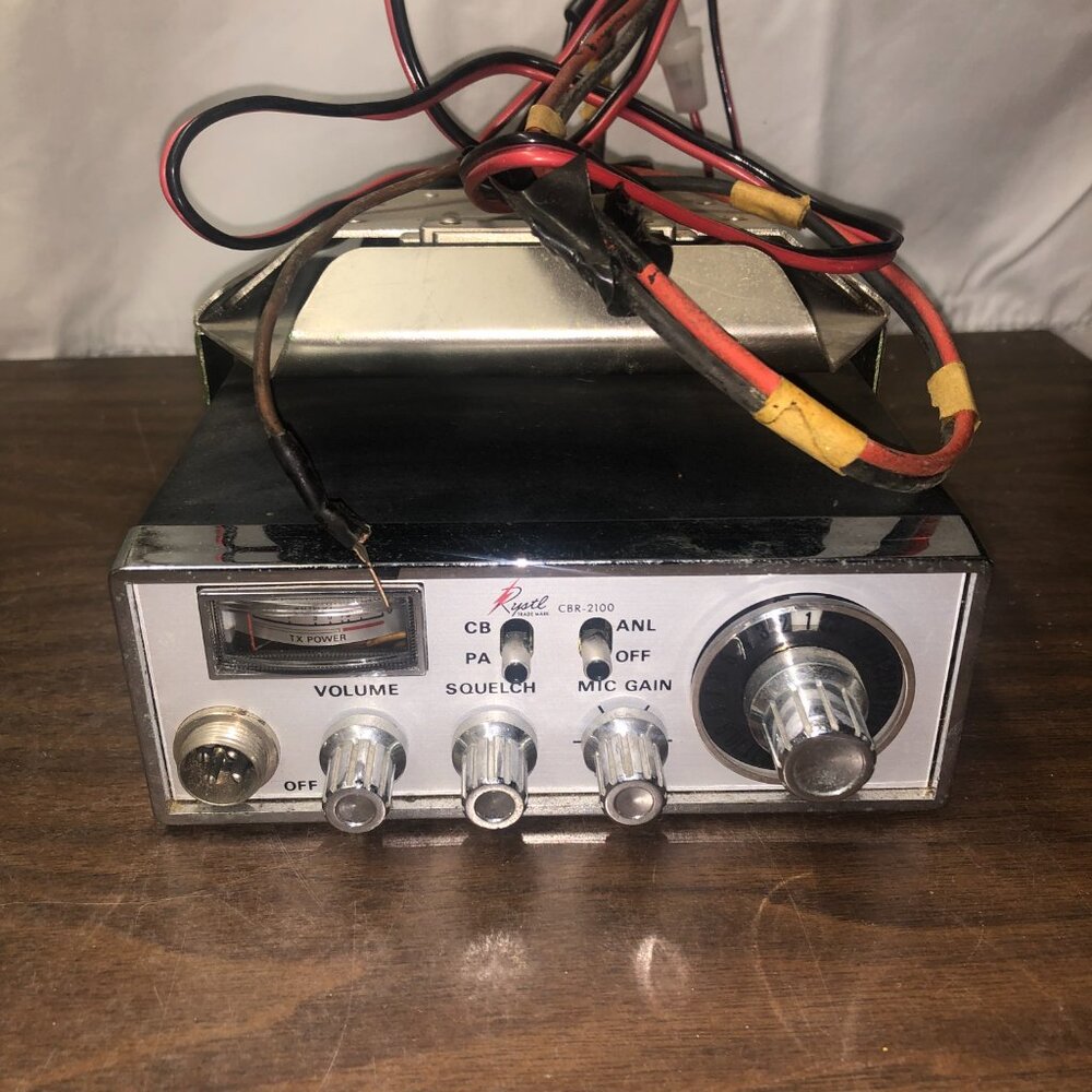 Rystl Trade Mark CBR 2100 CB Radio with Mount